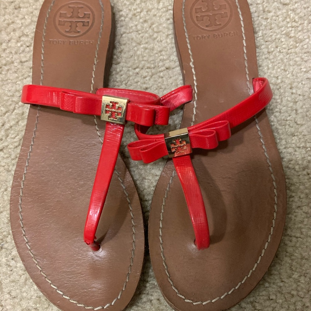 Tory Burch red patent leather slip on flip flops